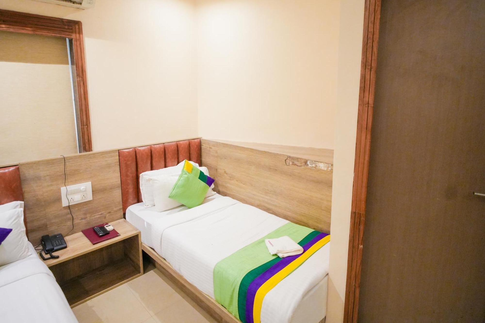 Hotel Skylink Hospitality Mahalaxmi