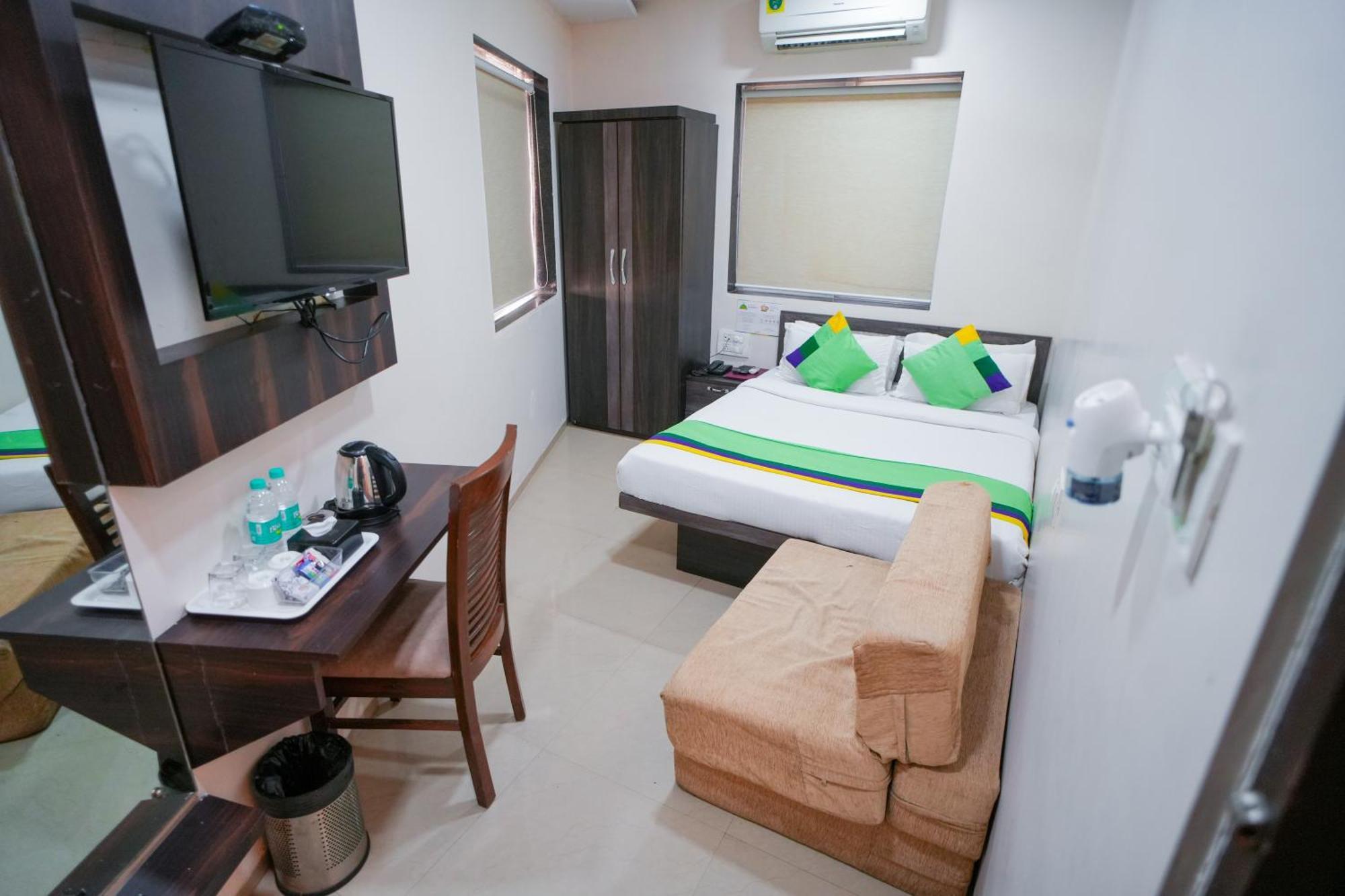 Skylink Hospitality Mahalaxmi 3*