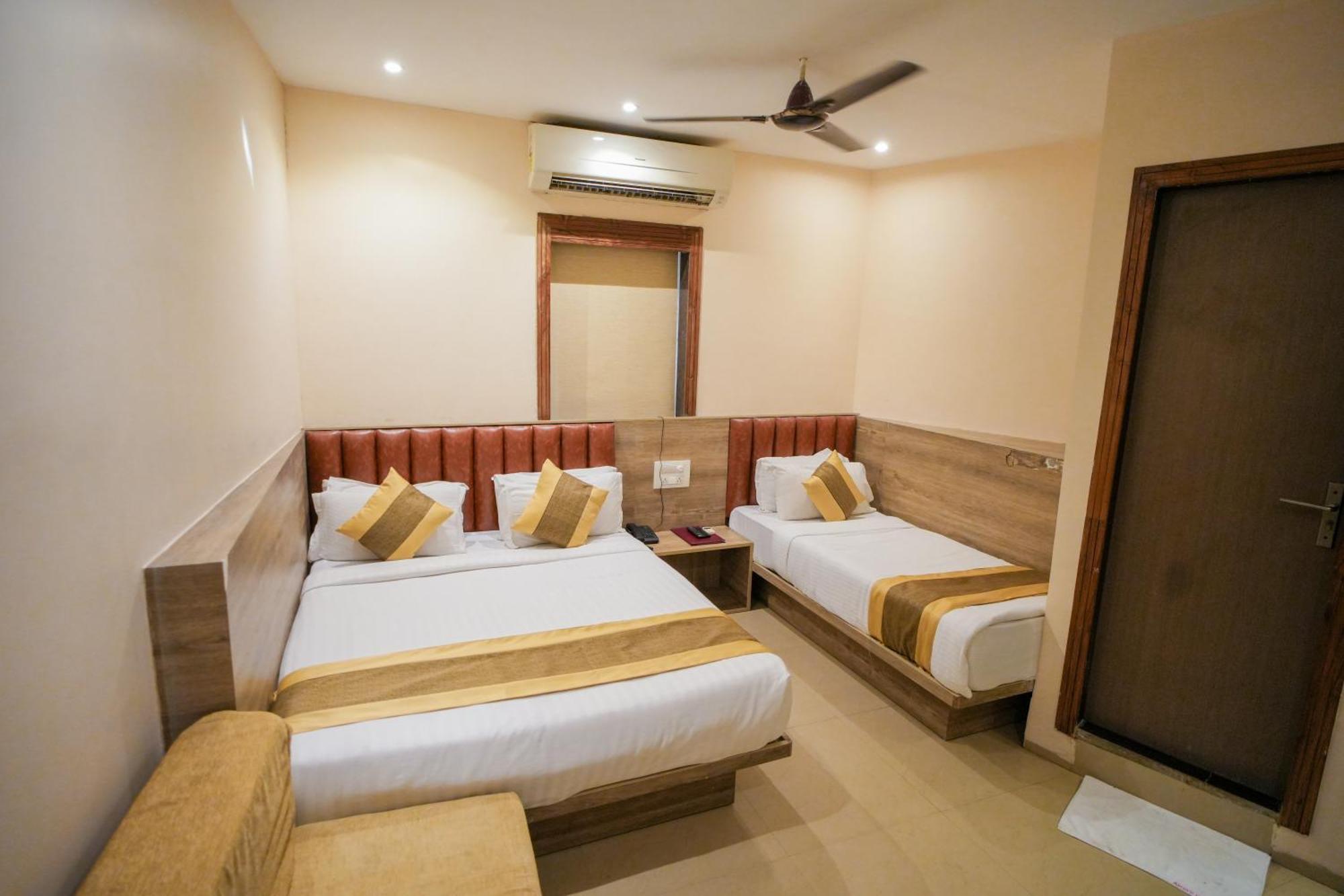 Skylink Hospitality Mahalaxmi Hotel Bombaj